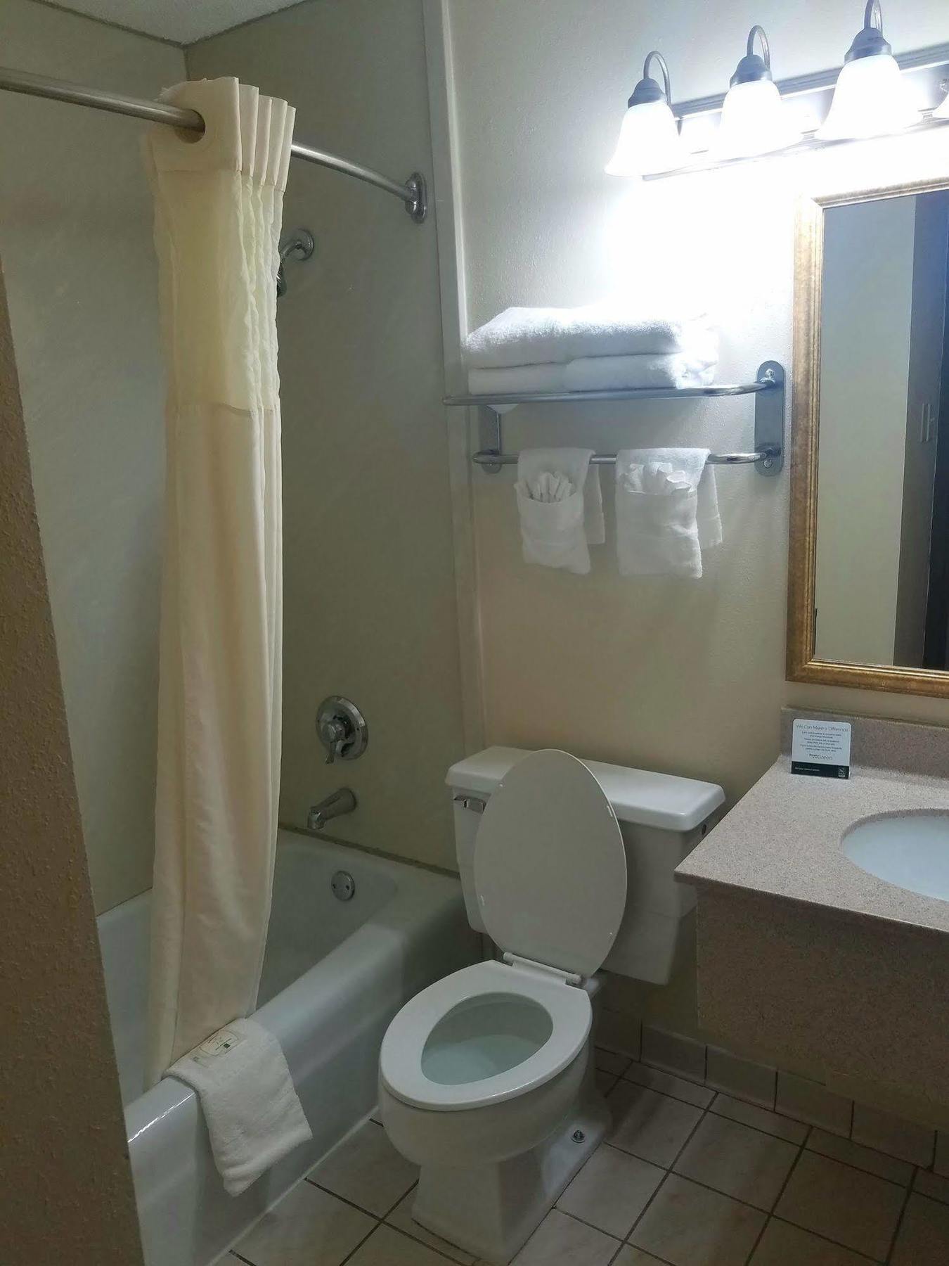 Quality Inn Morris I-80 Ngoại thất bức ảnh